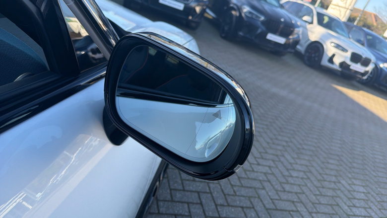 MINI Aceman 160kW SE Classic 54kWh 5dr Auto Electric Hatchback